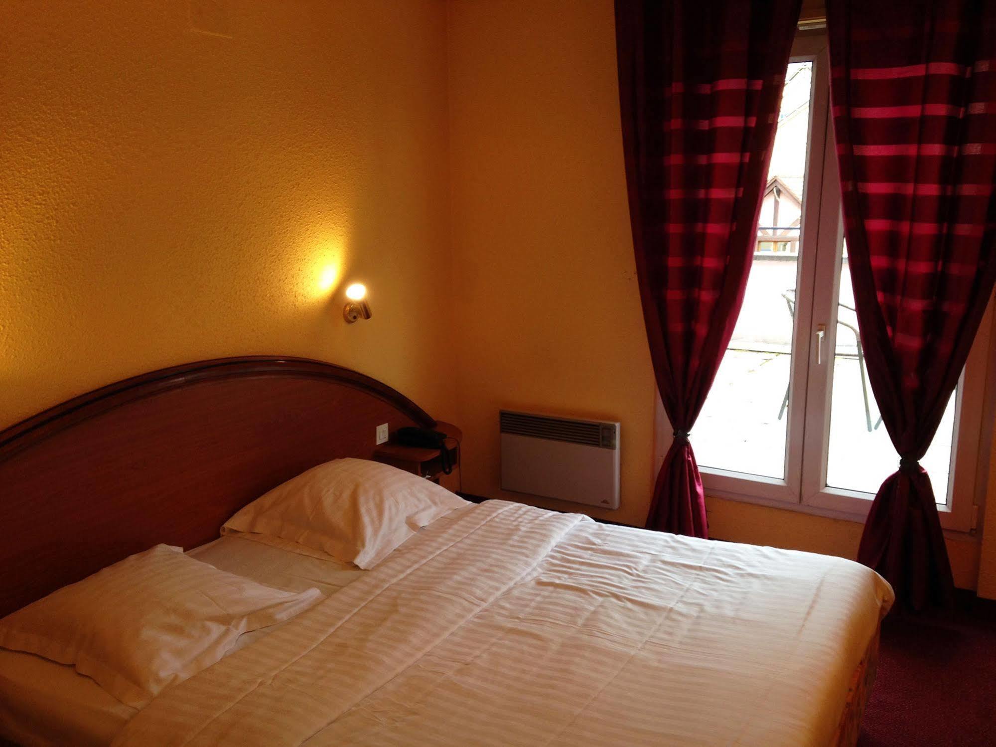 Hotel Colmar Vignes เอกิสไฮม์ ภายนอก รูปภาพ