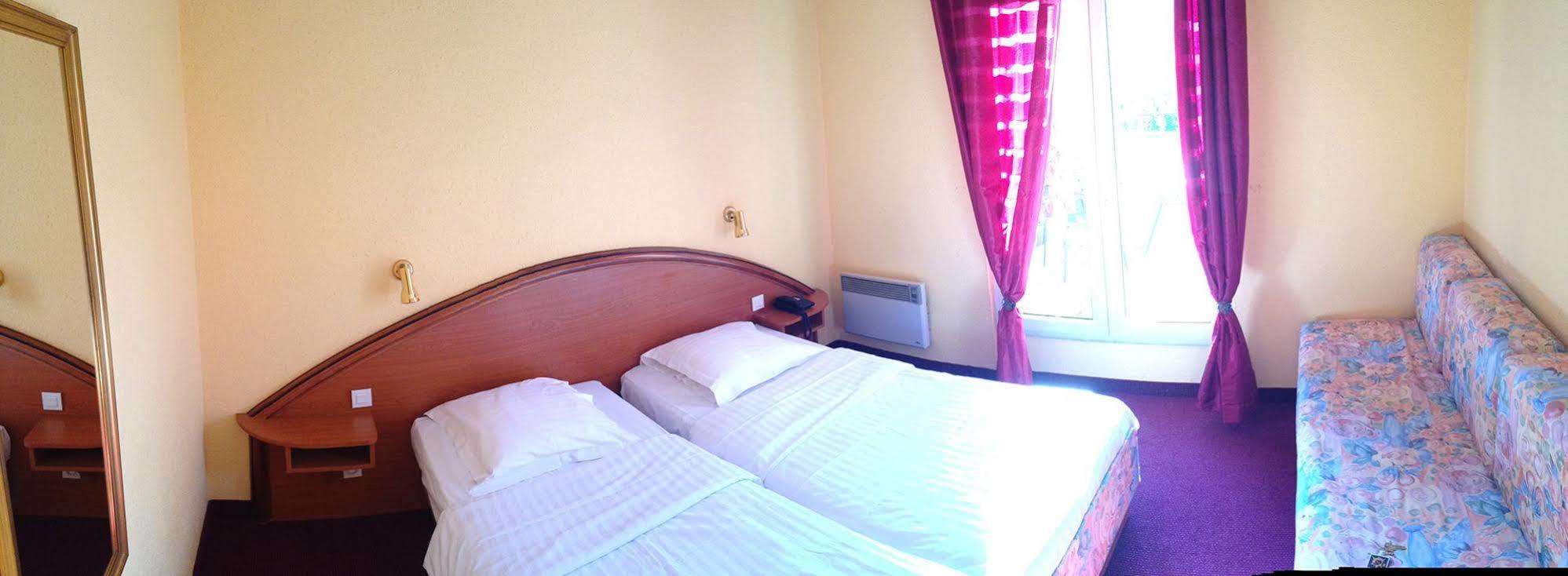 Hotel Colmar Vignes เอกิสไฮม์ ภายนอก รูปภาพ